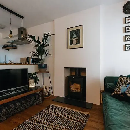 Feriehus Unique In The Heart Of